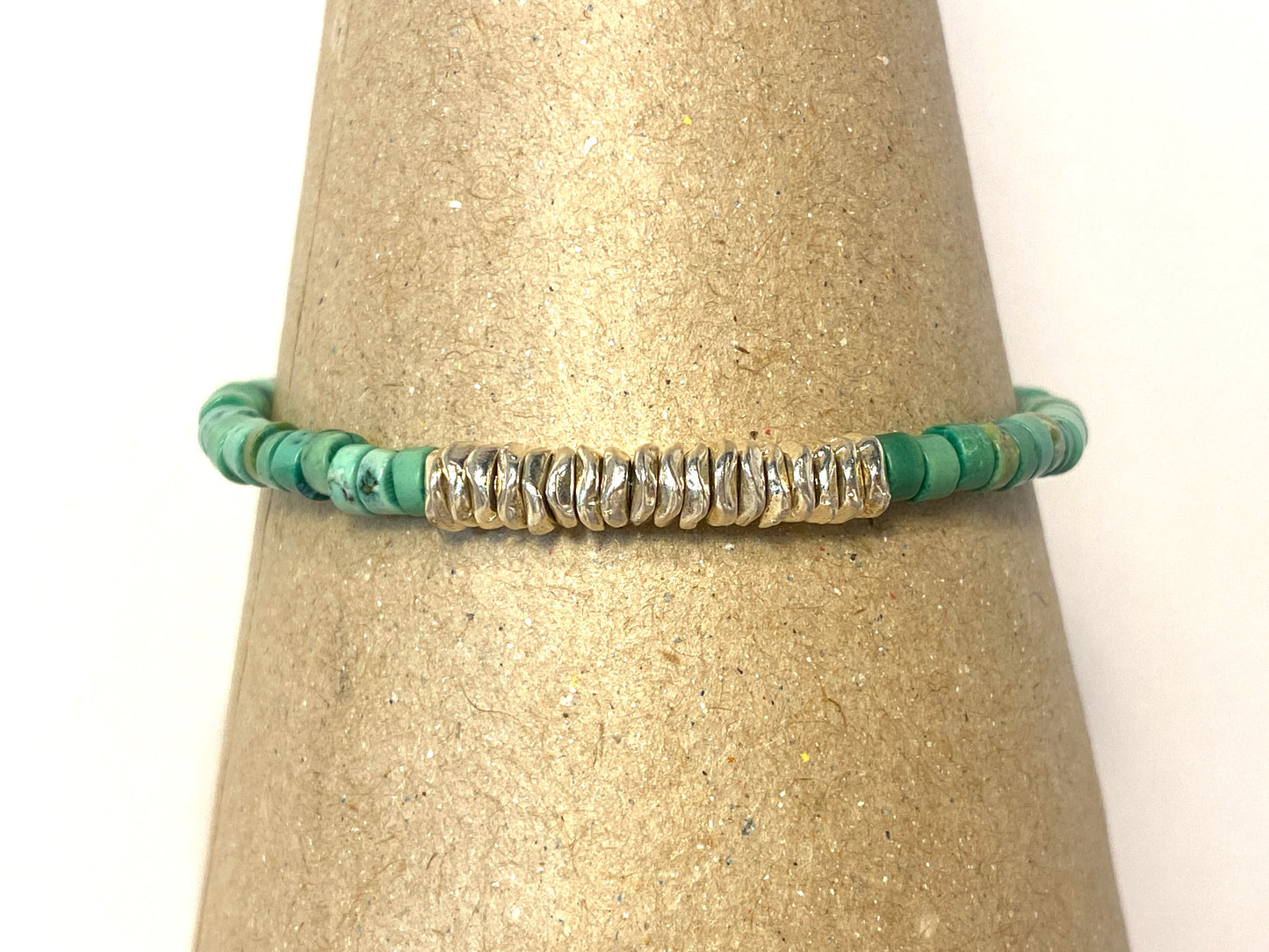 TURQUOISE BEAD BRACELET