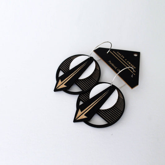 Arrow Earrings: BLACK